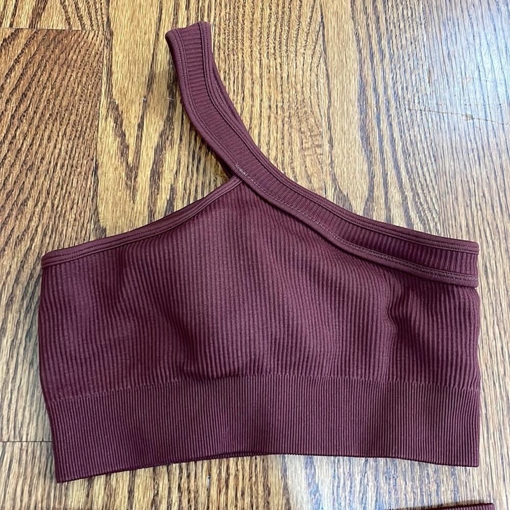 Two Piece Workout Set - Picture 2 of 3